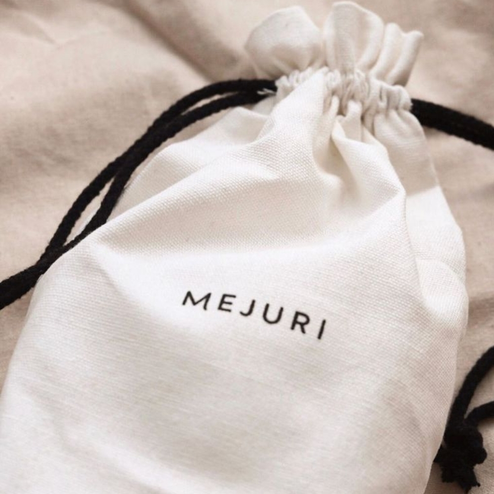 MEJURI Pouch Bag